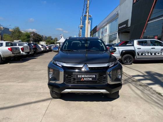 MITSUBISHI L200 TRITON 2.4 16V TURBO DIESEL SPORT HPE-S CD 4P 4X4 AUTOMÁTICO MITSUBISHI L200 TRITON 2.4 16V TURBO DIESEL SPORT HPE-S CD 4P 4X4 AUTOMÁTICO